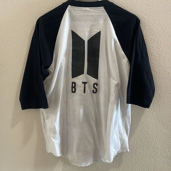 Women’s BTS concert T-shirts - Picture 5 of 7